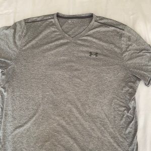 Men’s vneck t- shirt